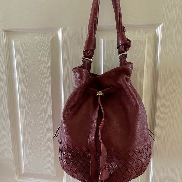 Elliott Luca leather burgundy drawstring bucket style shoulder bag woven accent - Picture 1 of 16